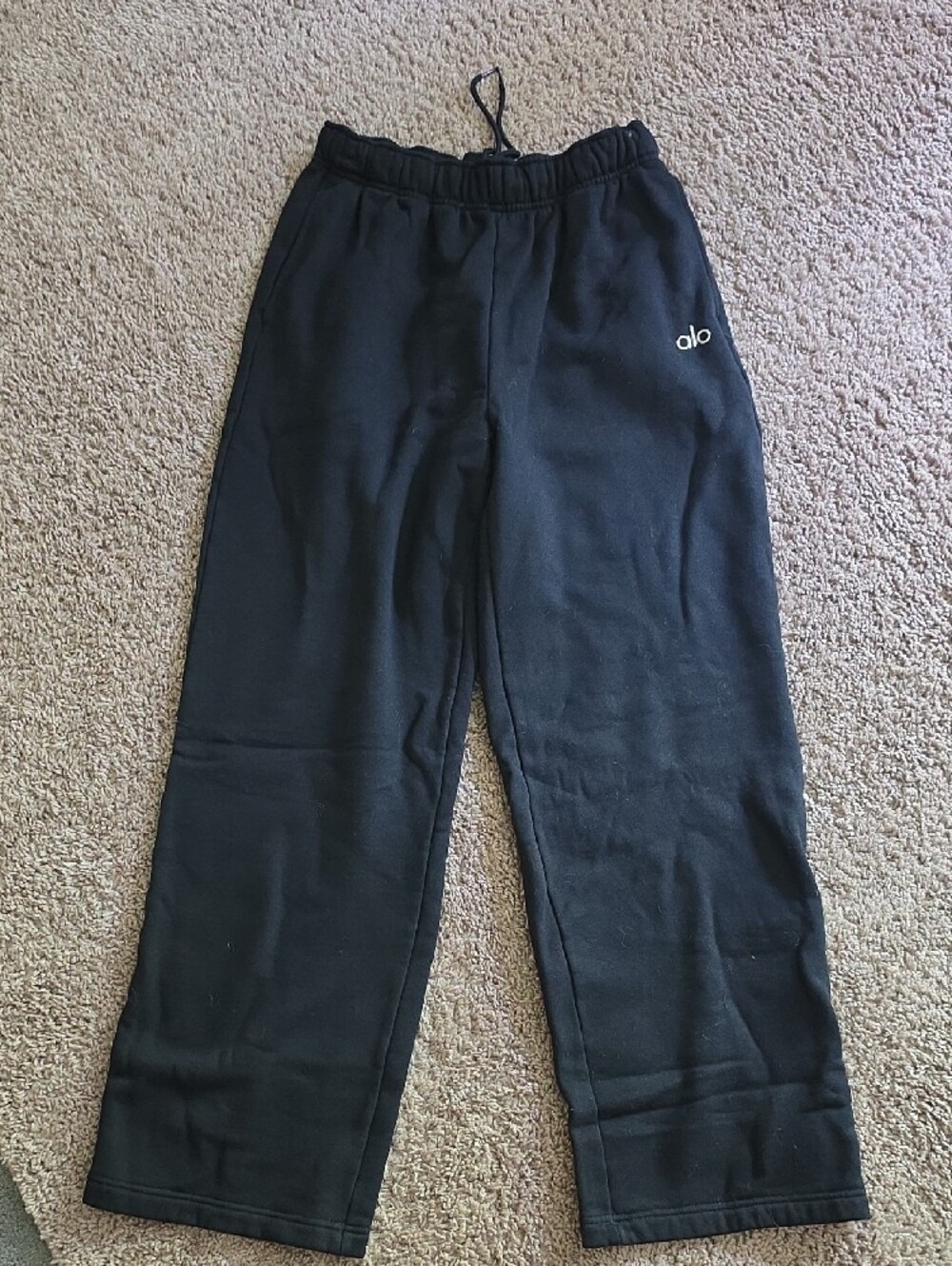 Alo Black Logo Crewneck Sweatshirt & Sweatpants Straight Leg Set Size Medium - Picture 7 of 8